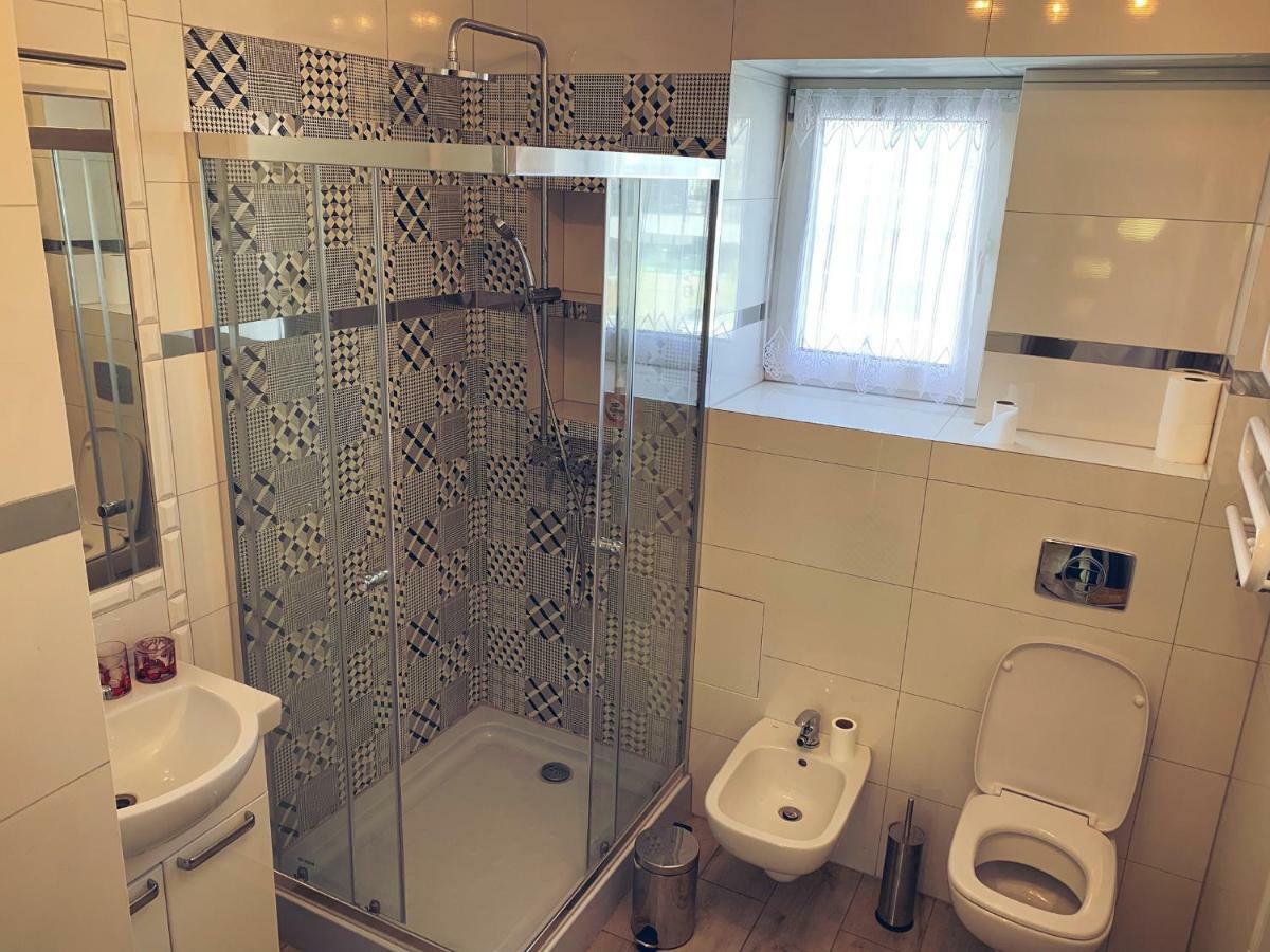 Appartement Apartament Bohaterow Westerplatte 20 à Zielona Góra Extérieur photo