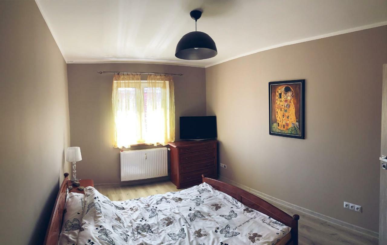 Appartement Apartament Bohaterow Westerplatte 20 à Zielona Góra Extérieur photo